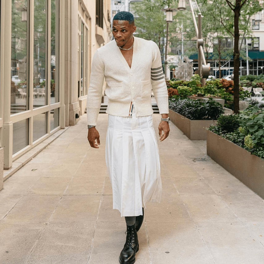 包含票王+东道主!克拉克自宣：缺席全明星赛和三分大赛的词条