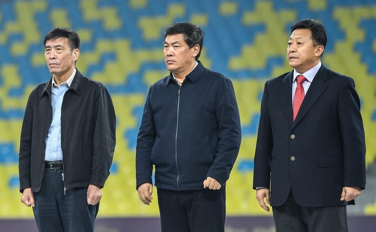 关于足坛反腐涉案高层全部获刑：陈戌源无期李铁被判20年的信息