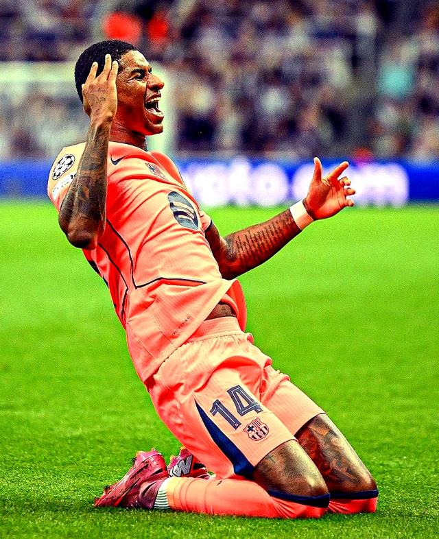 体：巴萨正在关注阿尔及利亚中场马扎，已派球的简单介绍