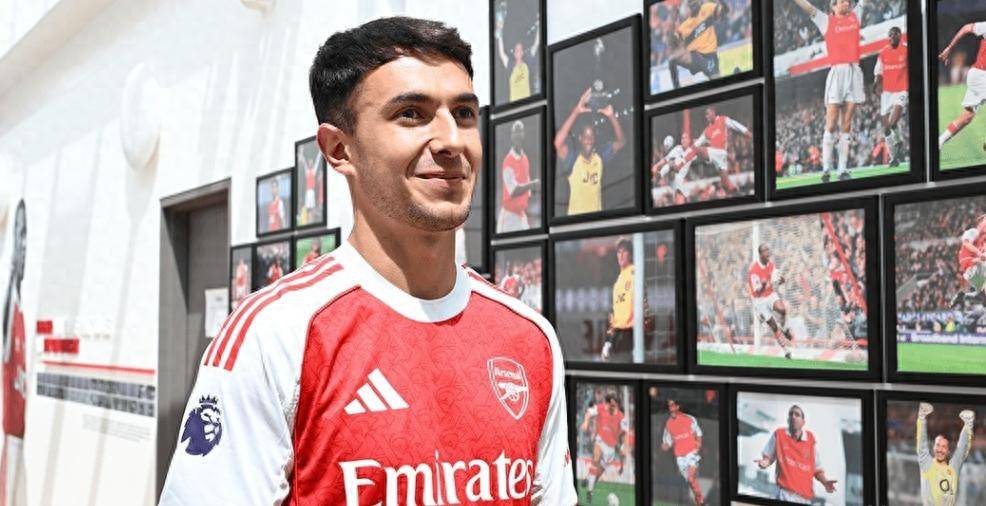 关于1夜7大转会-枪手第4签，曼联罗马迎新援，C罗添队友，升班马7连签的信息