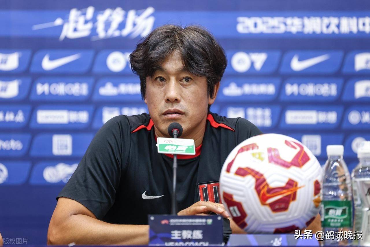 12月23日，成都蓉城足球俱乐部为功勋主教练徐正源举行了温馨的告别仪式的简单介绍