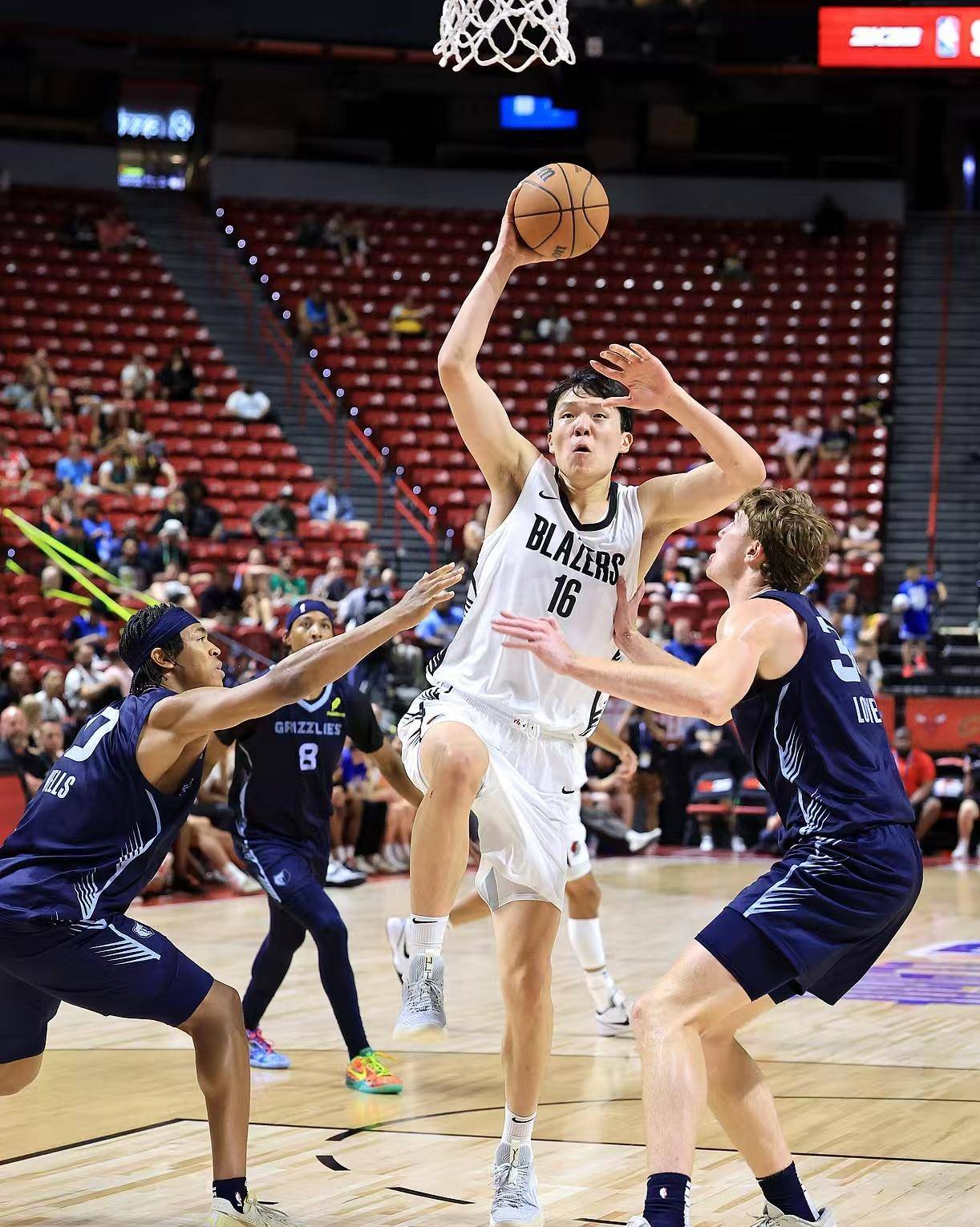 杨瀚森2K26能力值70弗拉格82高居历史新秀第二的简单介绍