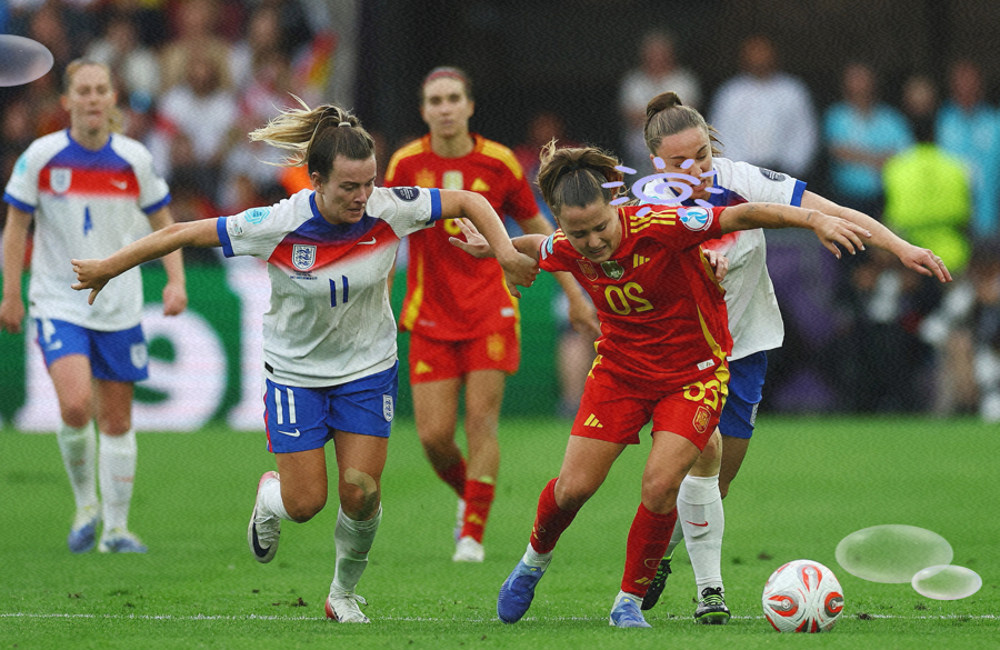 小蜘蛛条款！英女足球员点球大战中二次触球，重的简单介绍