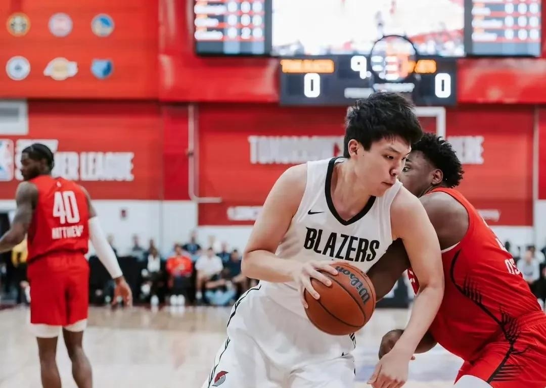 包含杨瀚森8+8+5+3篮板创新高夏联G4开拓者击败火箭的词条