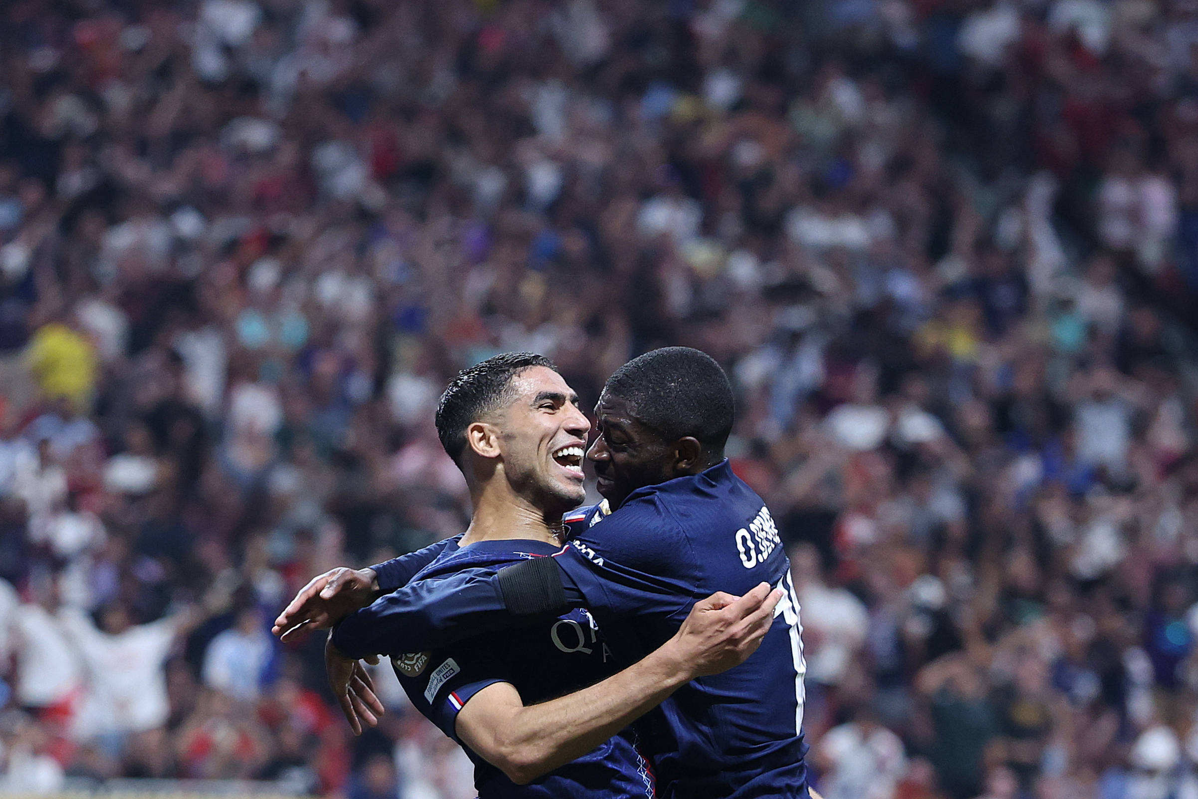 关于世俱杯迎进球大战！数据示巴黎战拜仁对攻制胜的信息