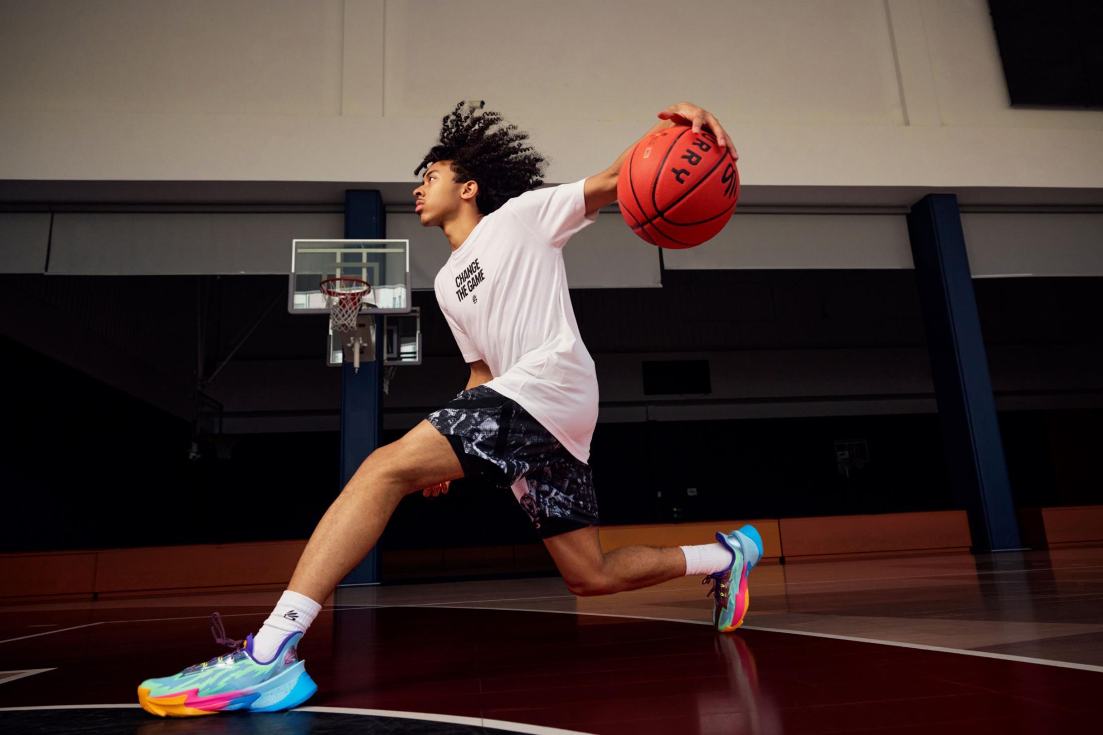 曲绍斌：国青男篮暴露了差距、展现了潜力的简单介绍