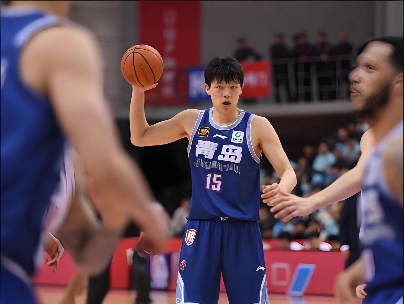 关于杨瀚森对阵马刺个人表现回顾，全场得到2分2板1助2盖帽的信息