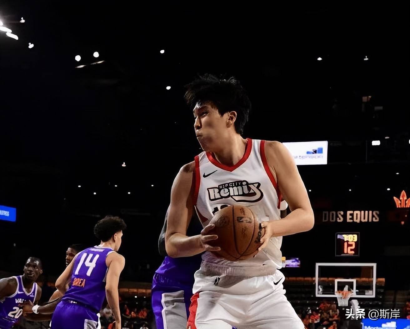 杨瀚森赛季防守最靠谱一战？但关键时刻他仍被弃用的简单介绍  第4张