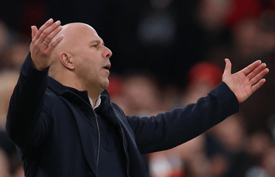 包含真不能赖运气欠佳：利物浦2-2富勒姆，斯洛特有何战术可言？的词条