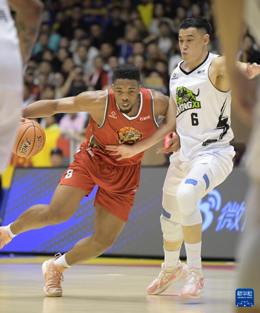 石家庄翔篮总结比赛：球队没能把握住机会，错失关键罚球的简单介绍  第2张