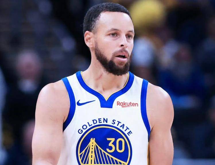 关于库里31分导逆转多强：45次单节20+历史第一连续75场命中三分的信息  第3张