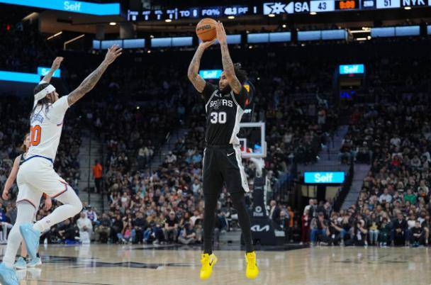 关于马克西36+8布伦森空砍31分76人击败尼克斯3连胜的信息