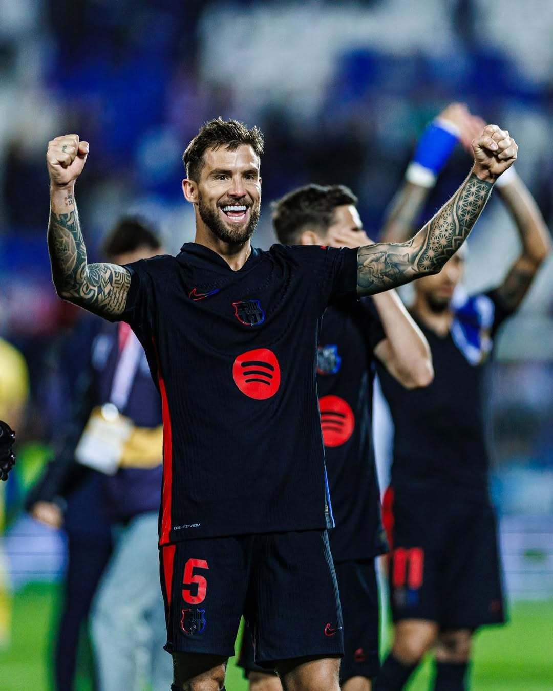 HWG！伊尼戈-马丁内斯终止与巴萨合同加盟利雅得胜利的简单介绍  第2张